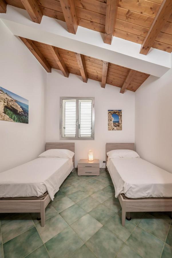 Archimede, Appartamento Con Vista In Centro A Marina Di Ragusa Kültér fotó