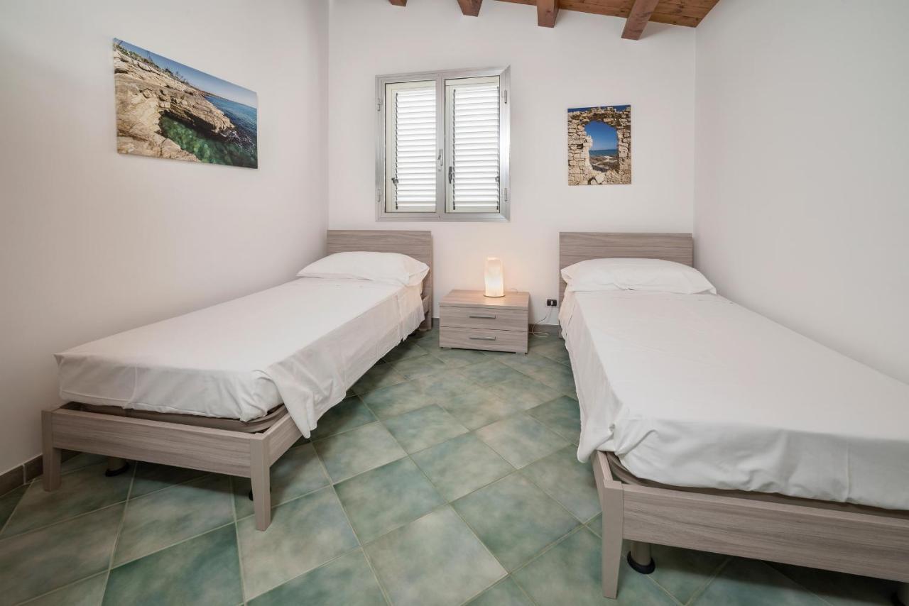Archimede, Appartamento Con Vista In Centro A Marina Di Ragusa Kültér fotó